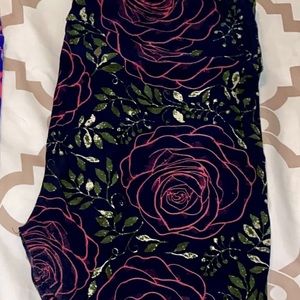 LuLaRoe TC Tall&Curvy Leggings